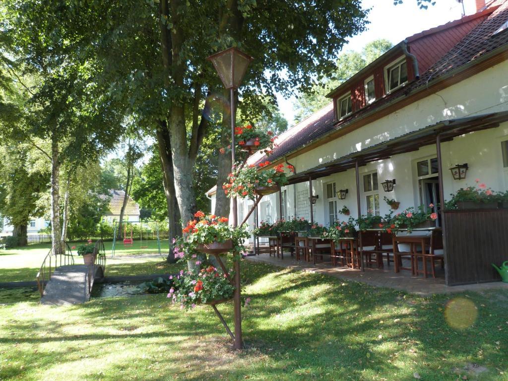 Landhaus Dargelin Hotel Behrenhoff Eksteriør billede