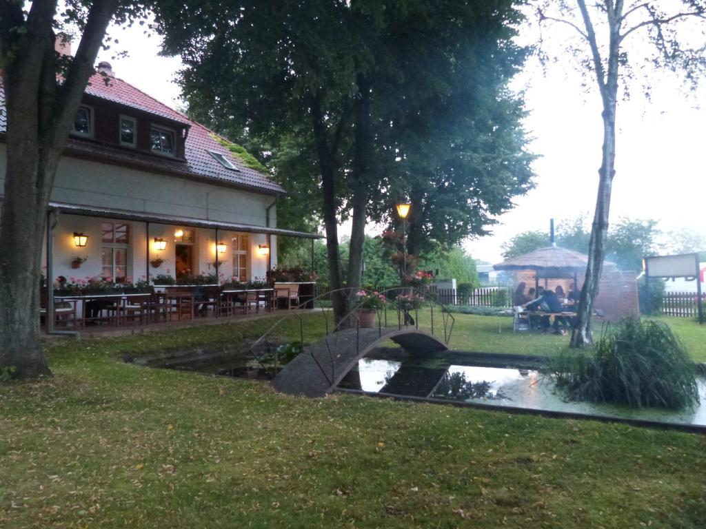 Landhaus Dargelin Hotel Behrenhoff Eksteriør billede