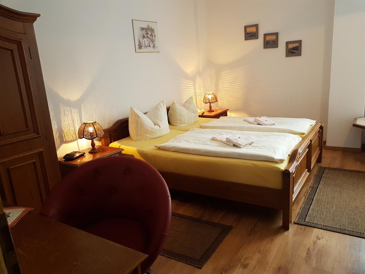 Landhaus Dargelin Hotel Behrenhoff Eksteriør billede