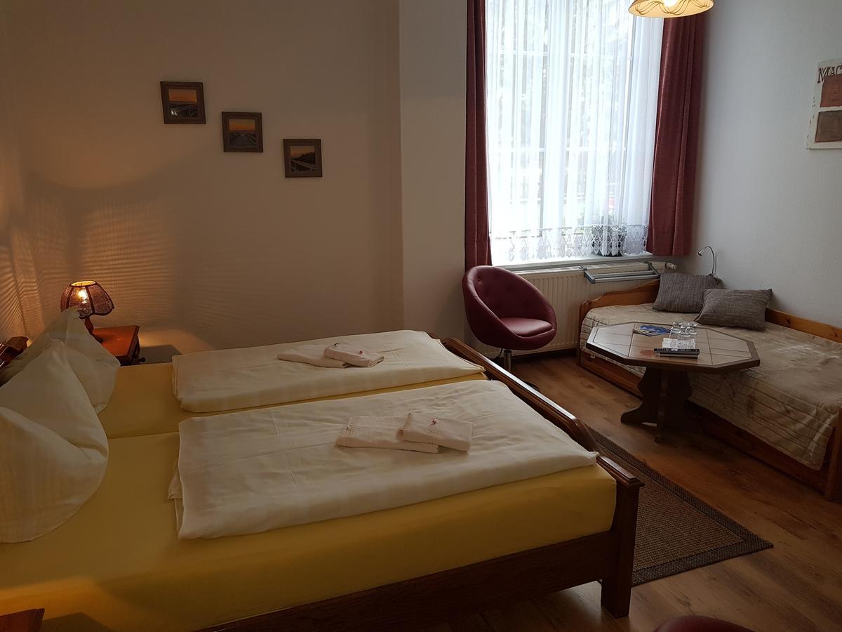 Landhaus Dargelin Hotel Behrenhoff Eksteriør billede