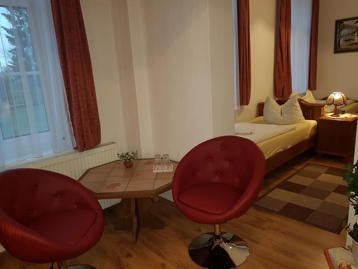 Landhaus Dargelin Hotel Behrenhoff Eksteriør billede